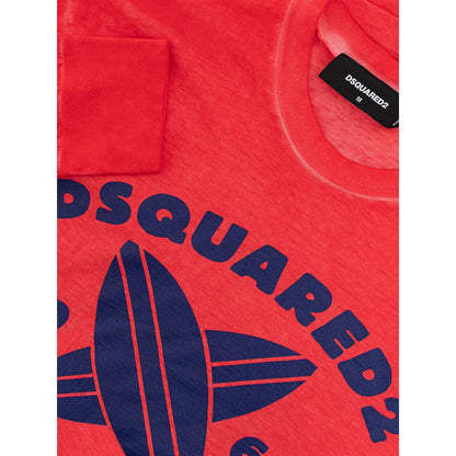 T-Shirt by Dsquared² for men in cotton red & print showcases a fashionable silhouette, elegantly detailed with a fashionable and crew neckline for a sophisticated, high-fashion look.