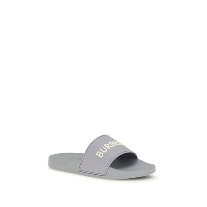This Flat Shoes by Burberry for men in rubber gray features an exquisite silhouette from the Men's Rubber Flat Shoes collection, defined by a sophisticated flat and elegant .