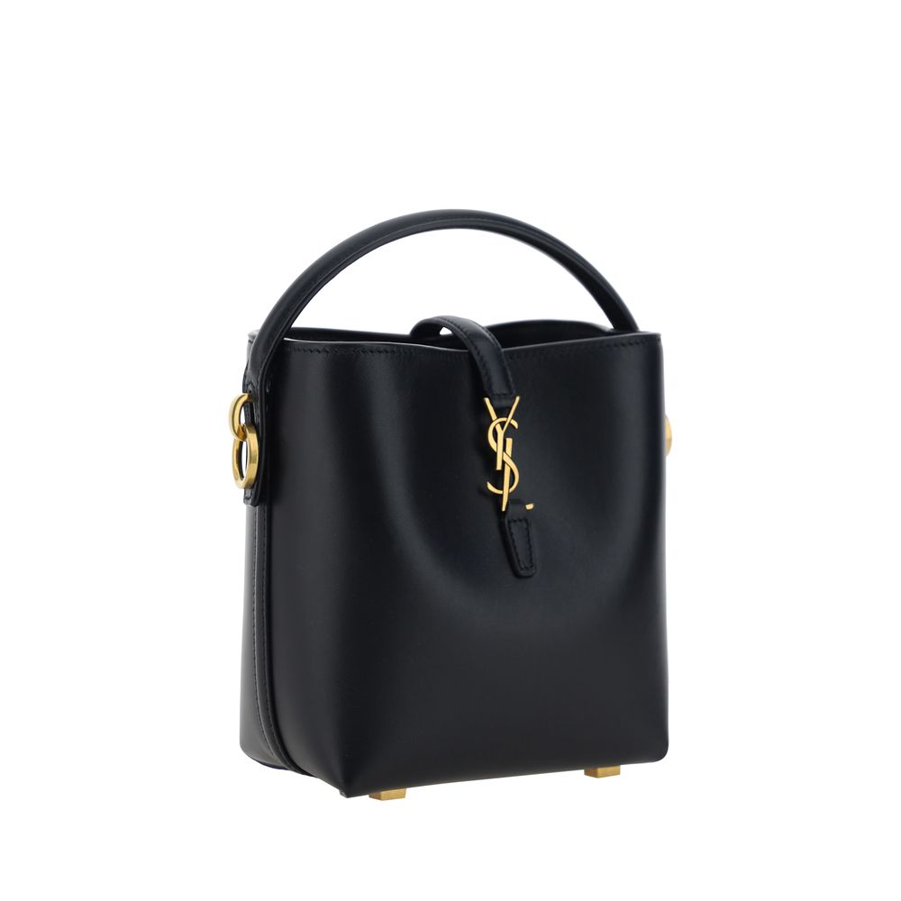 Shoulder Bag by Saint Laurent for women in bos taurus calf nappa & suede leather black features a enviable silhouette, showcasing a secure hook, ample single-compartment, and enviable shoulder-strap, handle & adjustable-strap for a enviable finish.