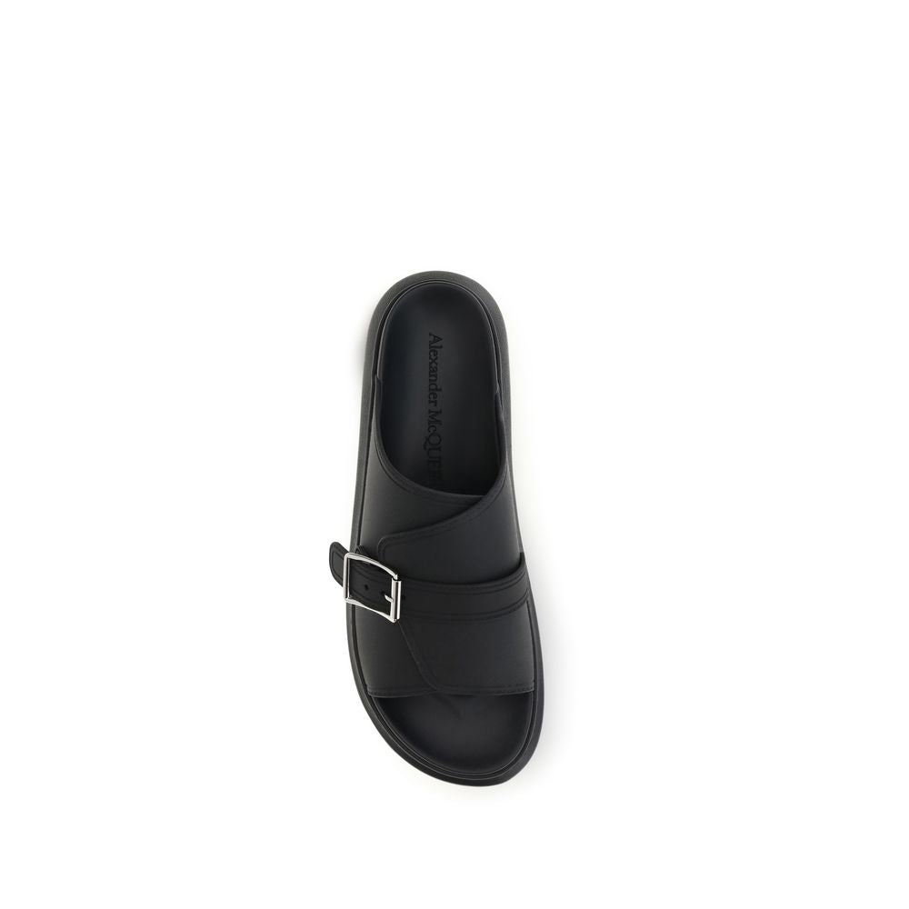 Platform Slider Sandals by Alexander McQueen for men in bos taurus calf leather black features an architectural design from the Men's Bos Taurus Calf Leather Platform Slider Sandals collection, defined by a architectural platform and for a architectural finish.