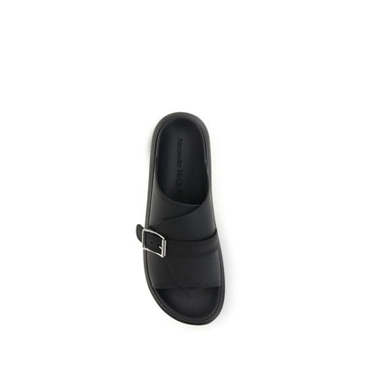 Platform Slider Sandals by Alexander McQueen for men in bos taurus calf leather black features an architectural design from the Men's Bos Taurus Calf Leather Platform Slider Sandals collection, defined by a architectural platform and for a architectural finish.