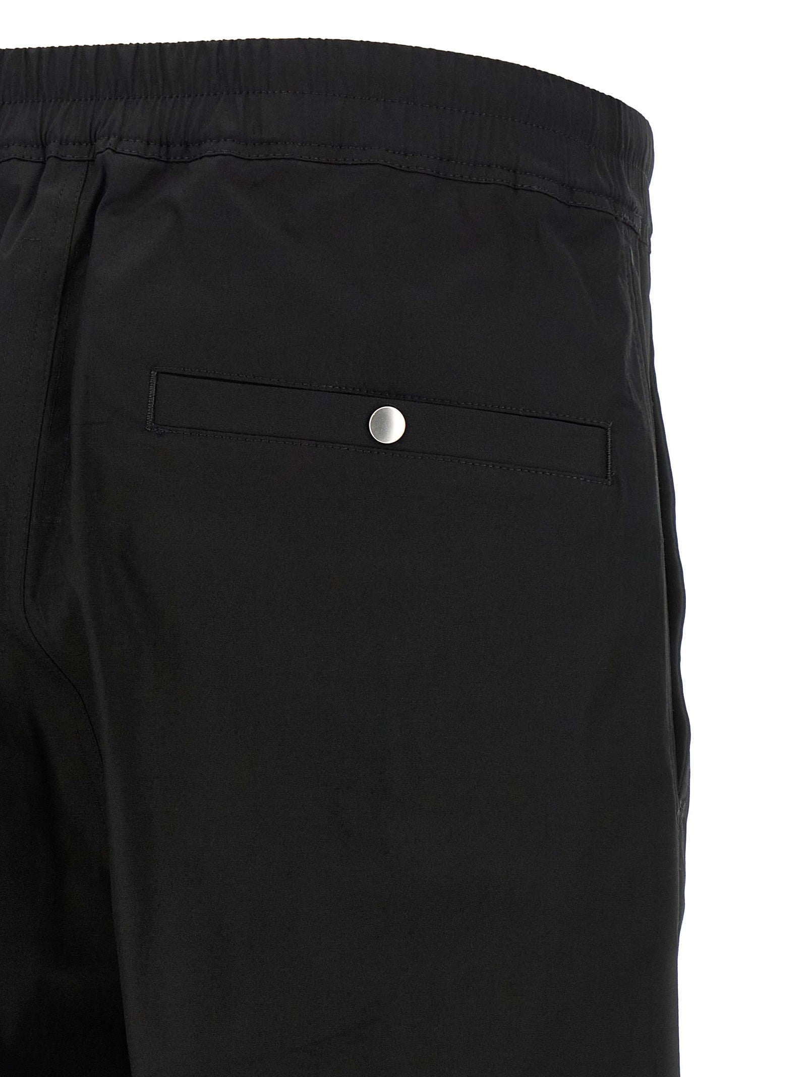 Joggers by Rick Owens for men in cotton black features an sophisticated and with a precise long, creating a sophisticated and sophisticated silhouette.