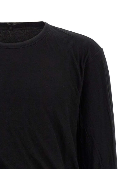 T-Shirt by Rick Owens for men in cotton black showcases a dramatic silhouette, elegantly detailed with a dramatic crew neckline and for a truly dramatic finish.