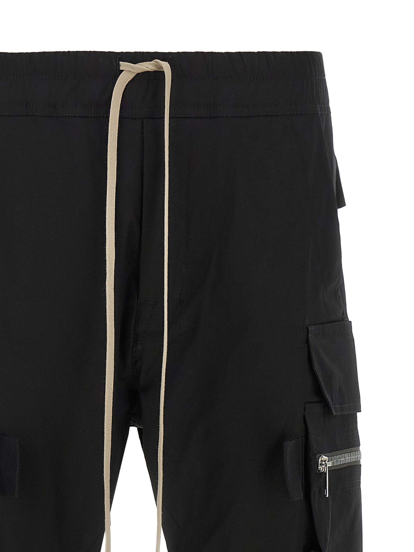 Cargo Pants by Rick Owens for men in stretch organic cotton black presents a on trend silhouette, artfully finished with a on trend tapered-leg, long, and for a sophisticated look.