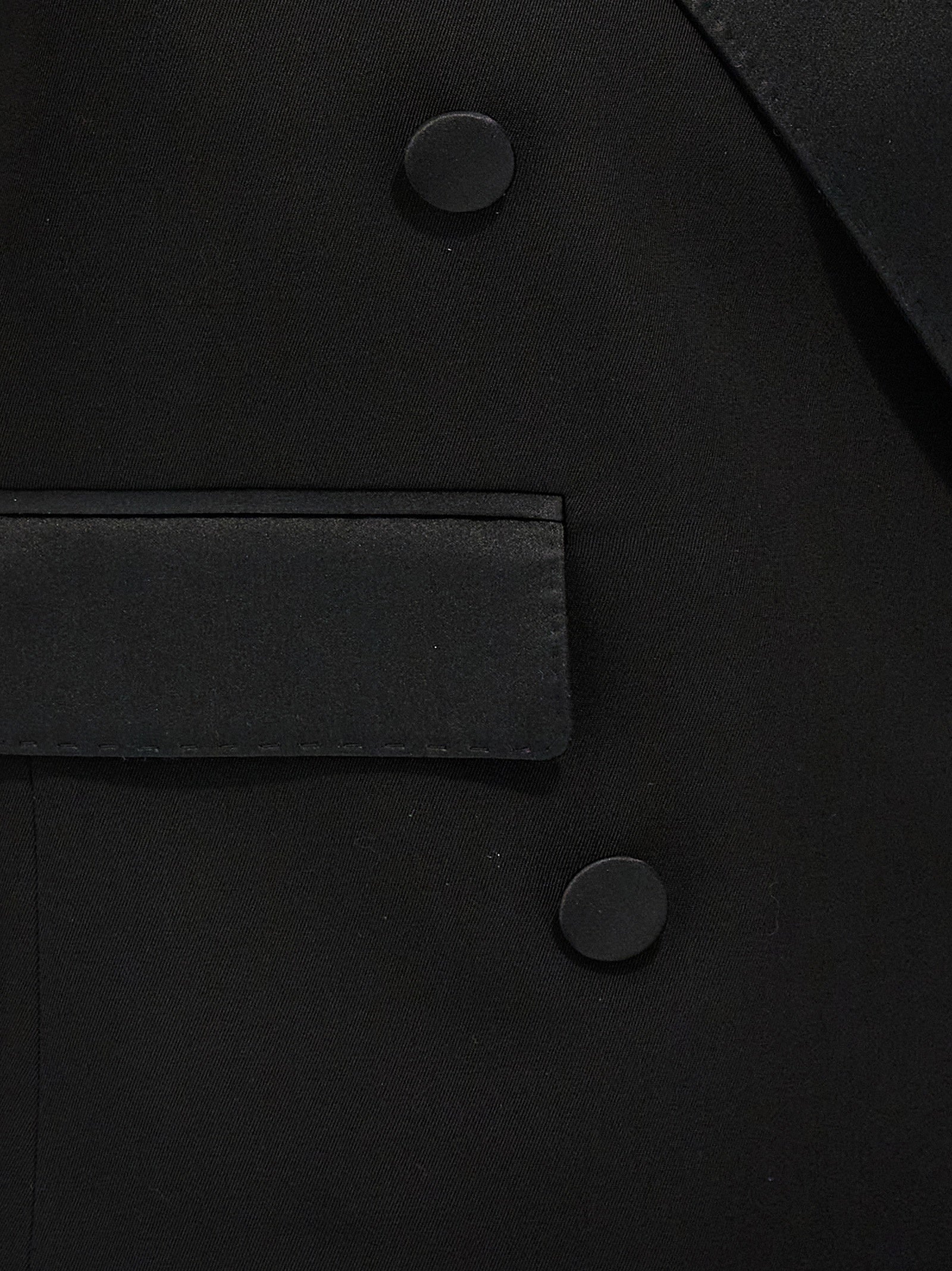 Vest by Dolce & Gabbana for women in virgin wool silk & polyester black features a stylish silhouette, showcasing distinct insulated and a refined for a truly stylish finish.