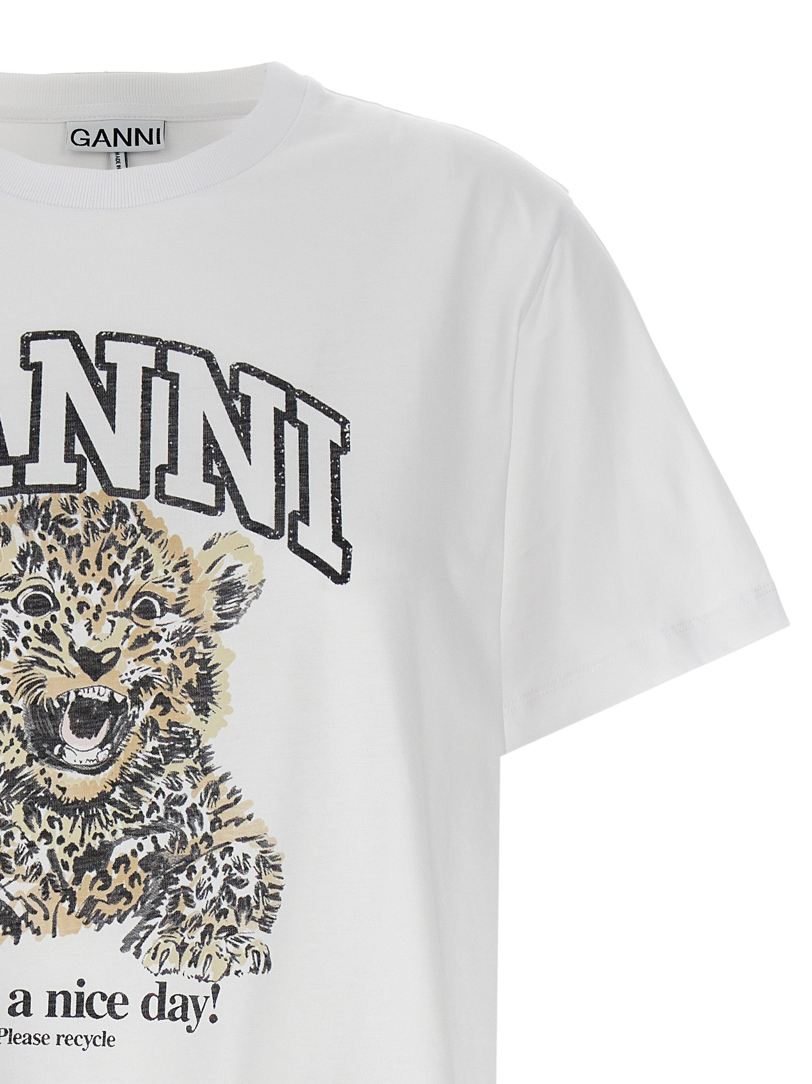 T-Shirt by Ganni for women in organic cotton white, leopard-print & print showcases a fashionable silhouette, elegantly detailed with a fashionable and crew neckline for a sophisticated, high-fashion look.