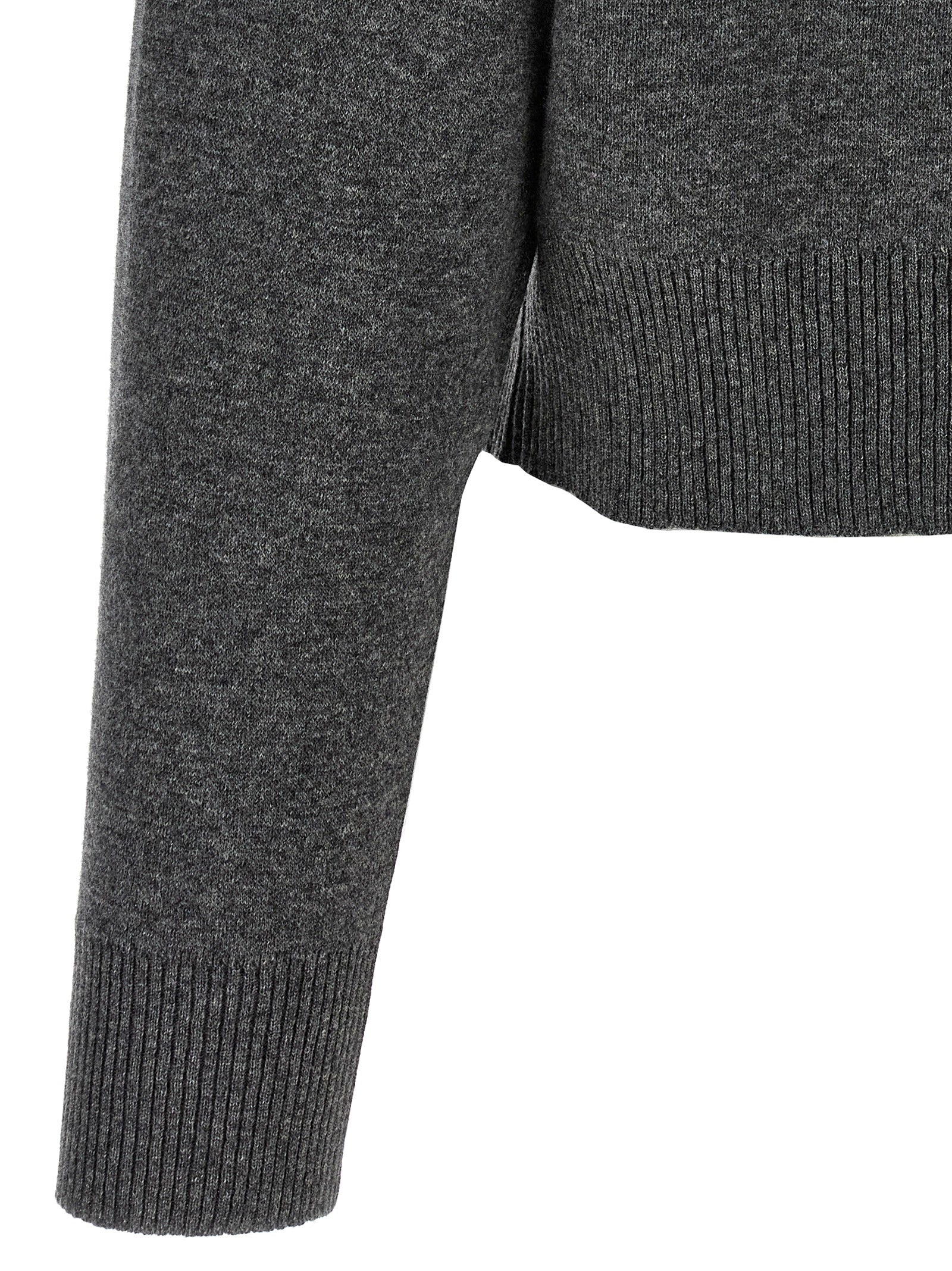 Cardigan by Brunello Cucinelli for women in polyamide & cashmere gray features an crisp silhouette, showcasing a sophisticated and detail for a truly crisp finish.