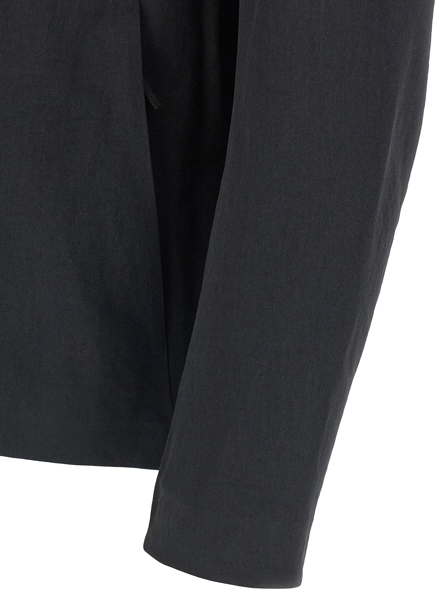Overshirt by Arc'teryx Veilance for men in polyester black features an architectural silhouette with a refined and elegant for a architectural look.