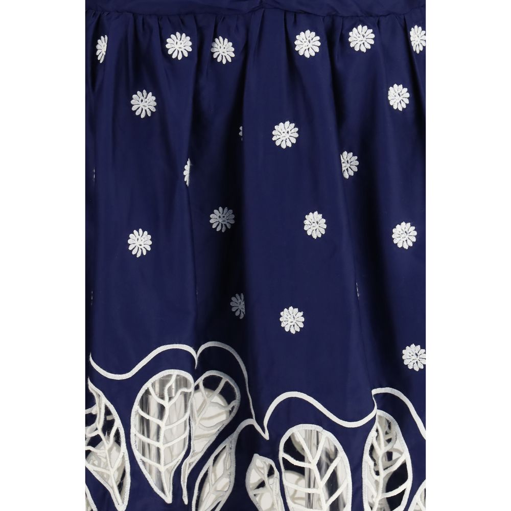 Dress by FARM RIO for women in organic cotton blue, pearl & floral features an magnificent silhouette, artfully detailed with a magnificent and that flows into an magnificent midi.