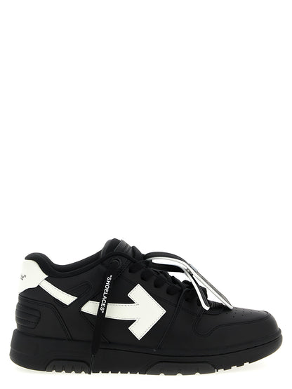 Sneakers by Off-White for men in polyester rubber leather bicolour, black, white & signature presents a on trend silhouette from the Men's Low Top Polyester Rubber Leather Sneakers collection, showcasing a on trend low-top style for an elevated aesthetic.