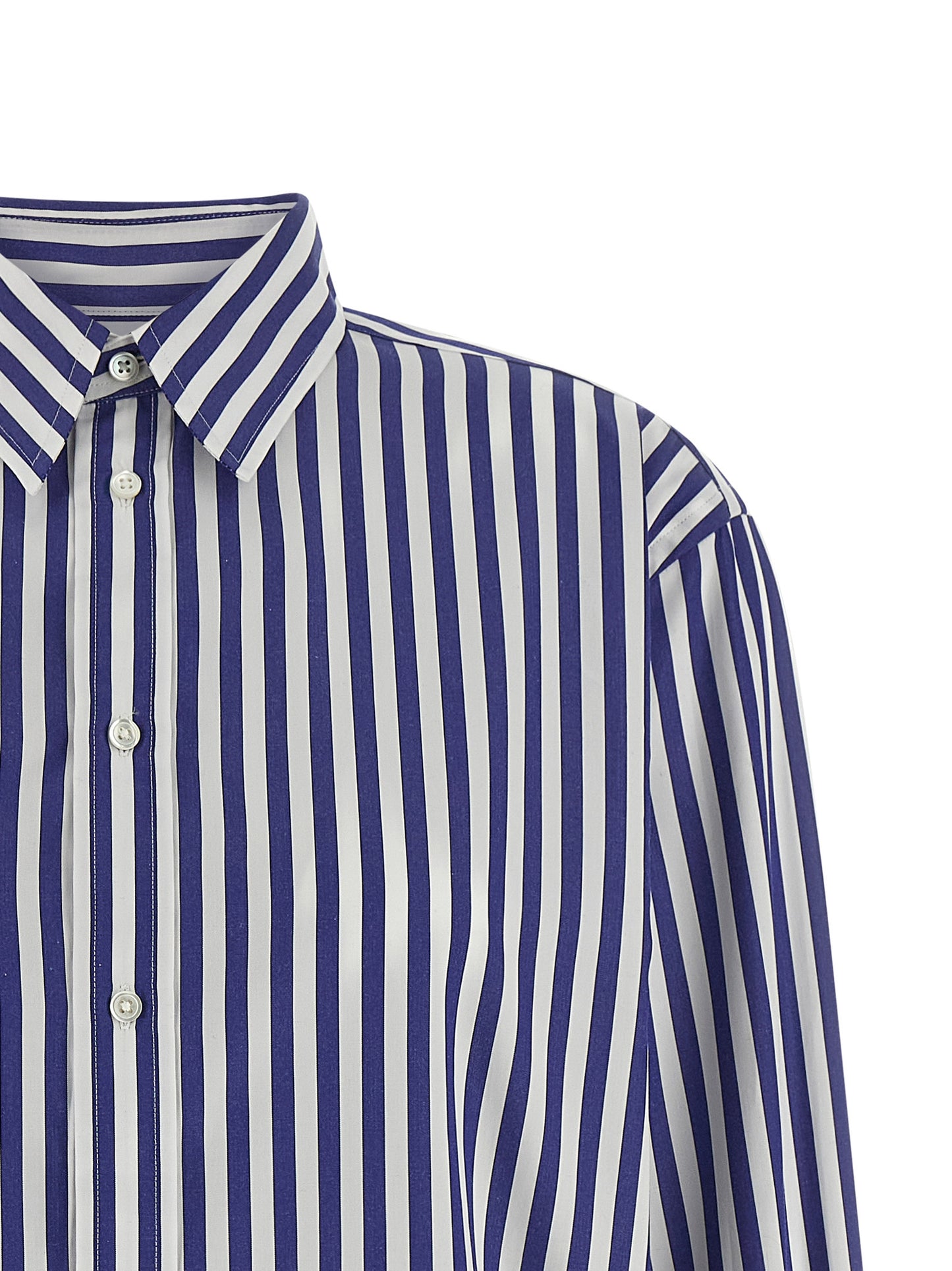 Blouse by Polo Ralph Lauren for women in cotton blue & striped presents a discerning silhouette, showcasing a sophisticated and for a truly discerning finish.