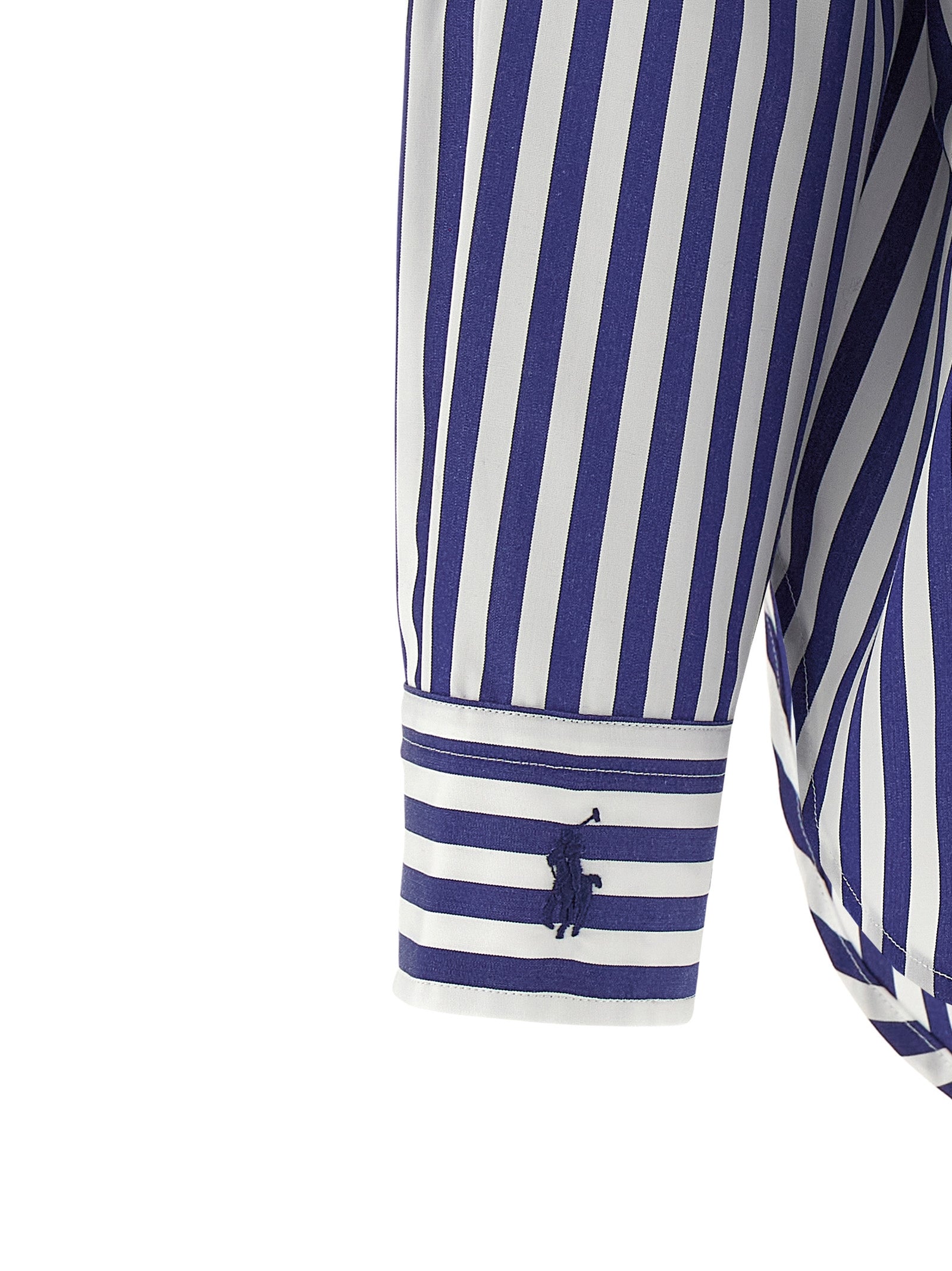 Blouse by Polo Ralph Lauren for women in cotton blue & striped showcases a sublime silhouette, artfully detailed with a sublime and for a sophisticated, sublime finish.