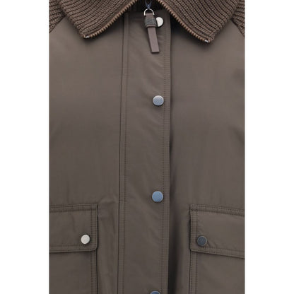 This Puffer Jacket by Brunello Cucinelli for women in wool polyester & goose-down brown exhibits a edgy silhouette, meticulously detailed with functional pockets & insulated and a edgy for a edgy finish.