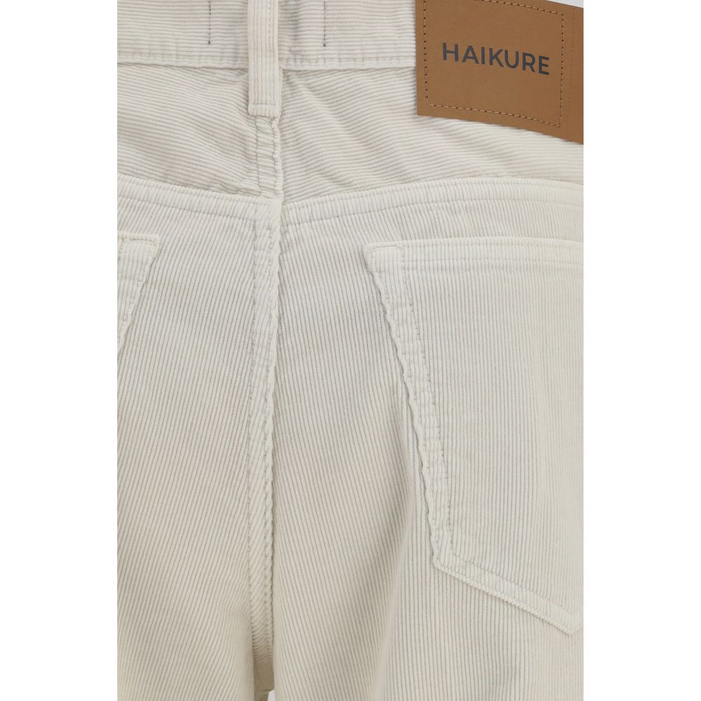 Jeans by Haikure for women in cotton denim white features an sartorial straight-leg, relaxed-fit & regular-fit and long with a high rise cut for a sartorial finish.