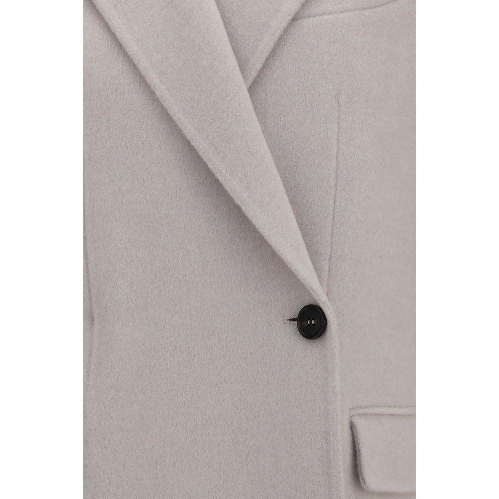 Overcoat by Brunello Cucinelli for women in cashmere merino wool & capra leather white features a cosy chic silhouette, artfully detailed with a sophisticated and premium pockets for a cosy chic finish.