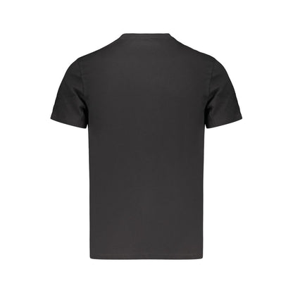 T-Shirt by Calvin Klein for men in cotton black & print features an edgy silhouette, meticulously detailed with a sophisticated and crew neckline for a truly edgy finish.