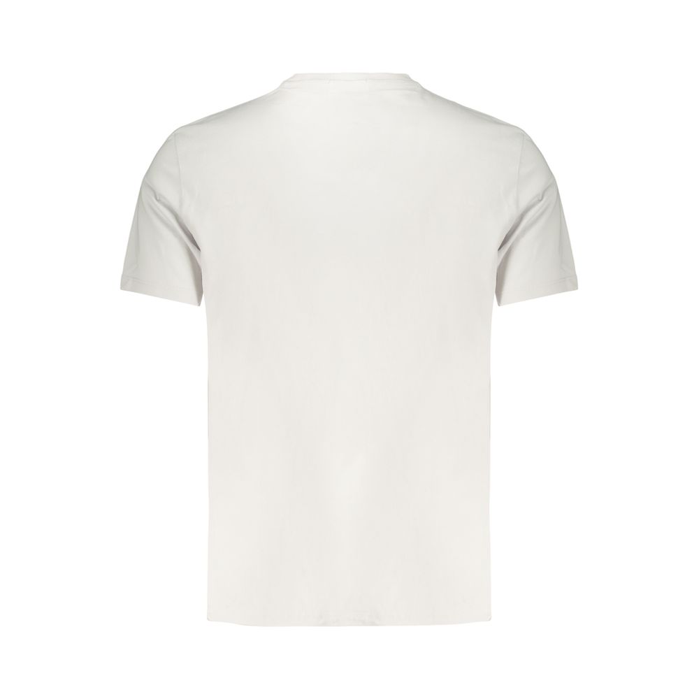 T-Shirt by Calvin Klein for men in cotton gray features an on trend silhouette, perfectly showcasing a on trend and crew neckline for an elevated aesthetic.