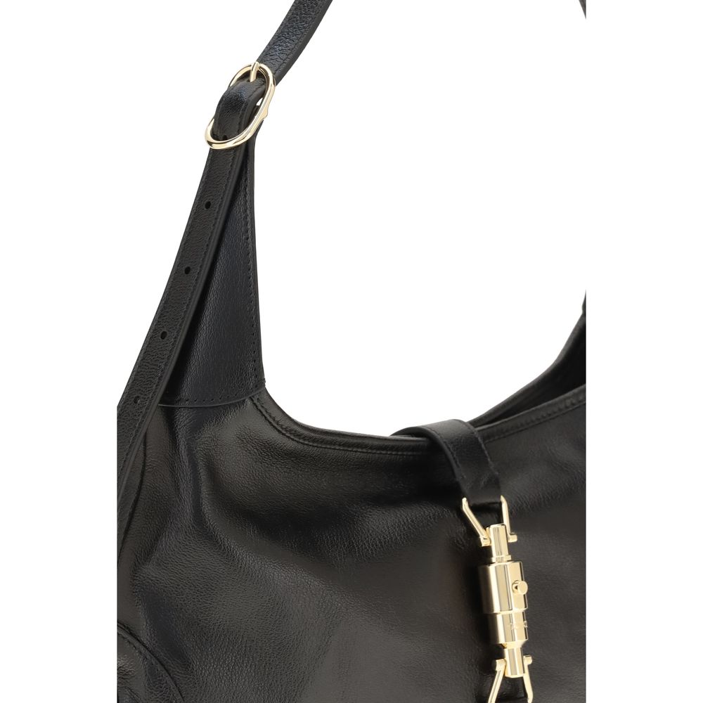 Medium Shoulder Bag by Gucci for women in bos taurus calf & lambskin grained leather black, gold, natural & signature features a enviable silhouette, showcasing a secure zipper, ample , and enviable shoulder-strap & adjustable-strap for a enviable finish.