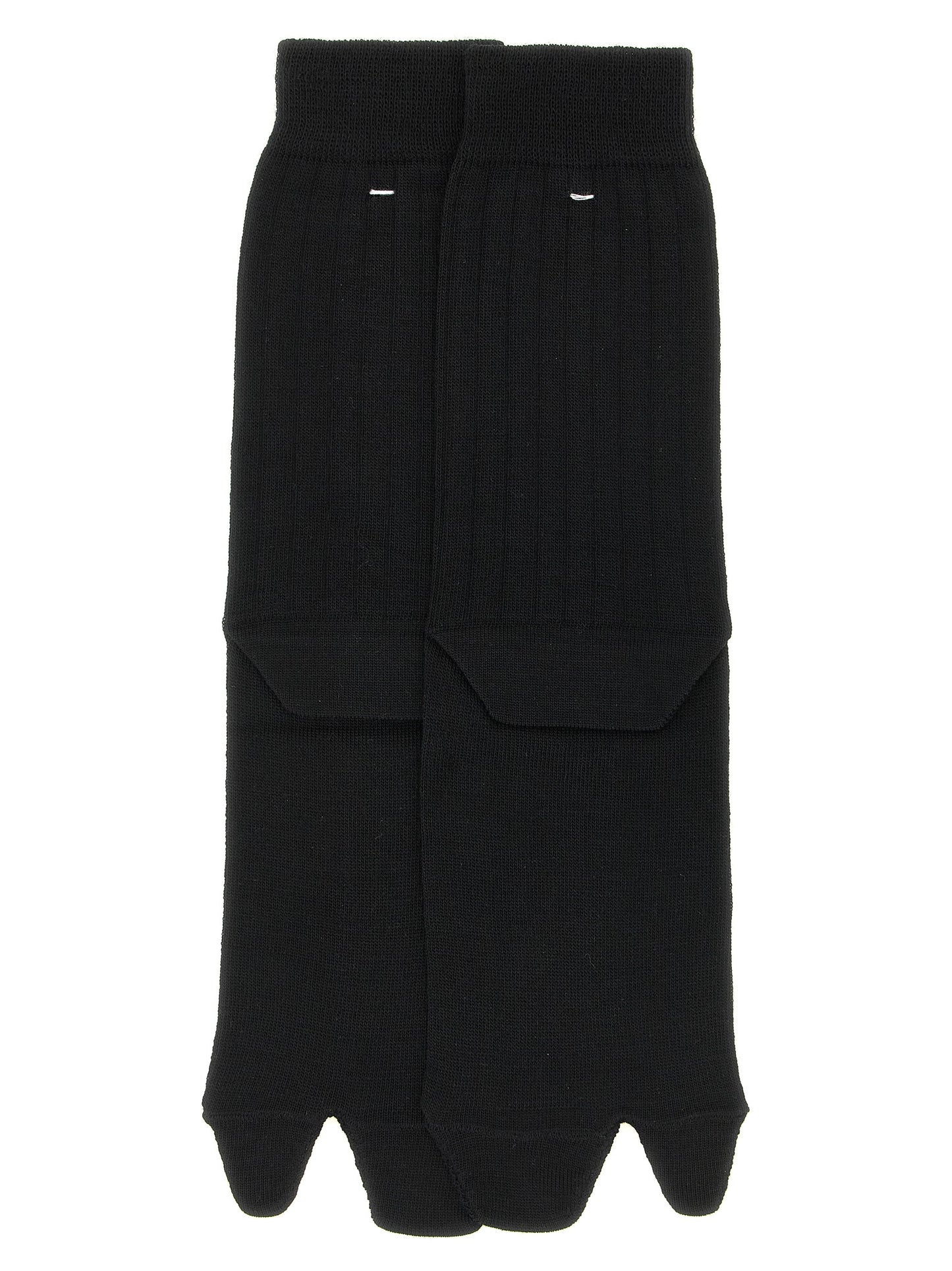 These Socks by Maison Margiela for women in polyamide wool black, white & signature present a utilitarian silhouette from the Aren Japanese Women's Polyamide Wool Socks collection, offering a utilitarian fit and refined aesthetic.