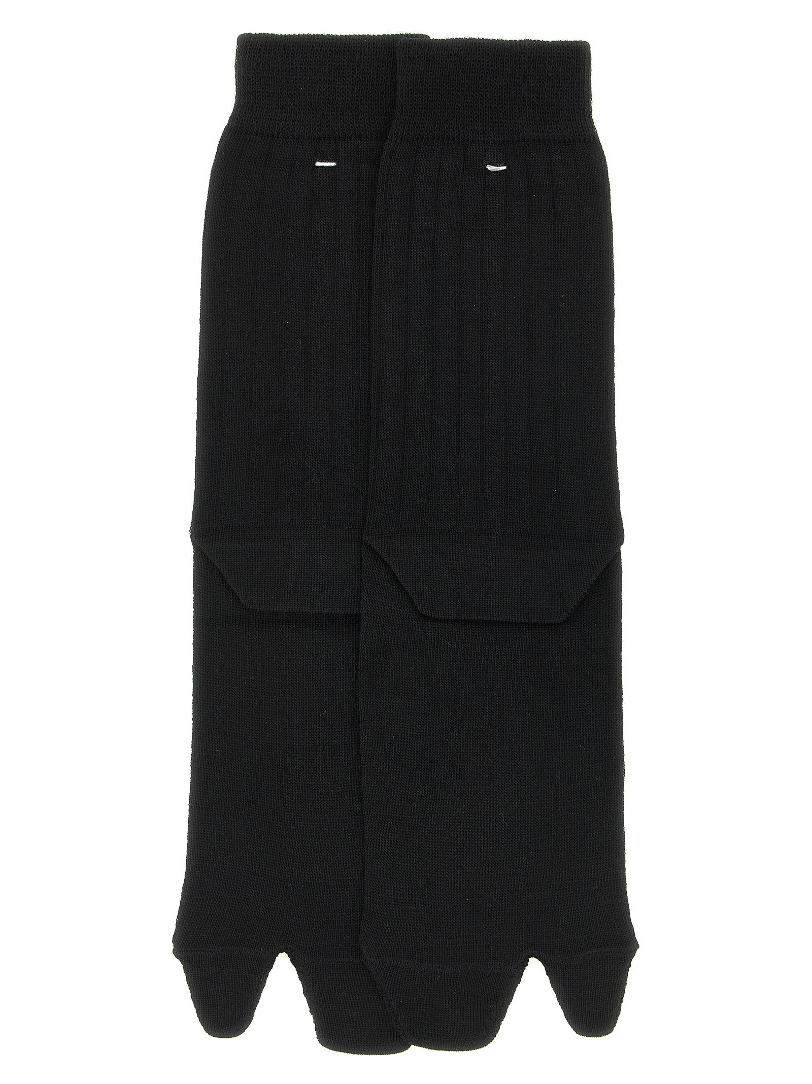 These Socks by Maison Margiela for women in polyamide wool black, white & signature present a utilitarian silhouette from the Aren Japanese Women's Polyamide Wool Socks collection, offering a utilitarian fit and refined aesthetic.