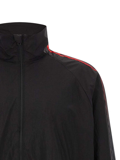 Sweatshirt by Y-3 for men in polyamide gradient, black, red, signature & striped features an provocated silhouette, detailed with a provocated and a refined high-neck neckline for a sophisticated aesthetic.