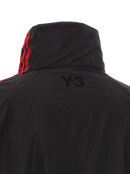 Sweatshirt by Y-3 for men in polyamide gradient, black, red, signature & striped features an exquisite silhouette, showcasing and details for a exquisite look.