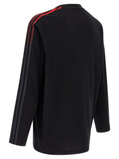 T-Shirt by Y-3 for men in cotton gradient, black, red & striped showcases a chic silhouette, artfully detailed with a chic crew neckline and for a chic finish.