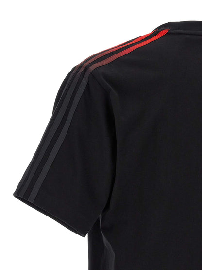 T-Shirt by Y-3 for men in cotton gradient, black, red & striped showcases a fashionable silhouette, elegantly detailed with a fashionable and for a sophisticated, high-fashion look.