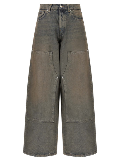 Jeans by Haikure for women in denim cotton blue features an sophisticated and relaxed-fit & wide with a precise long, creating a sophisticated and sophisticated silhouette.
