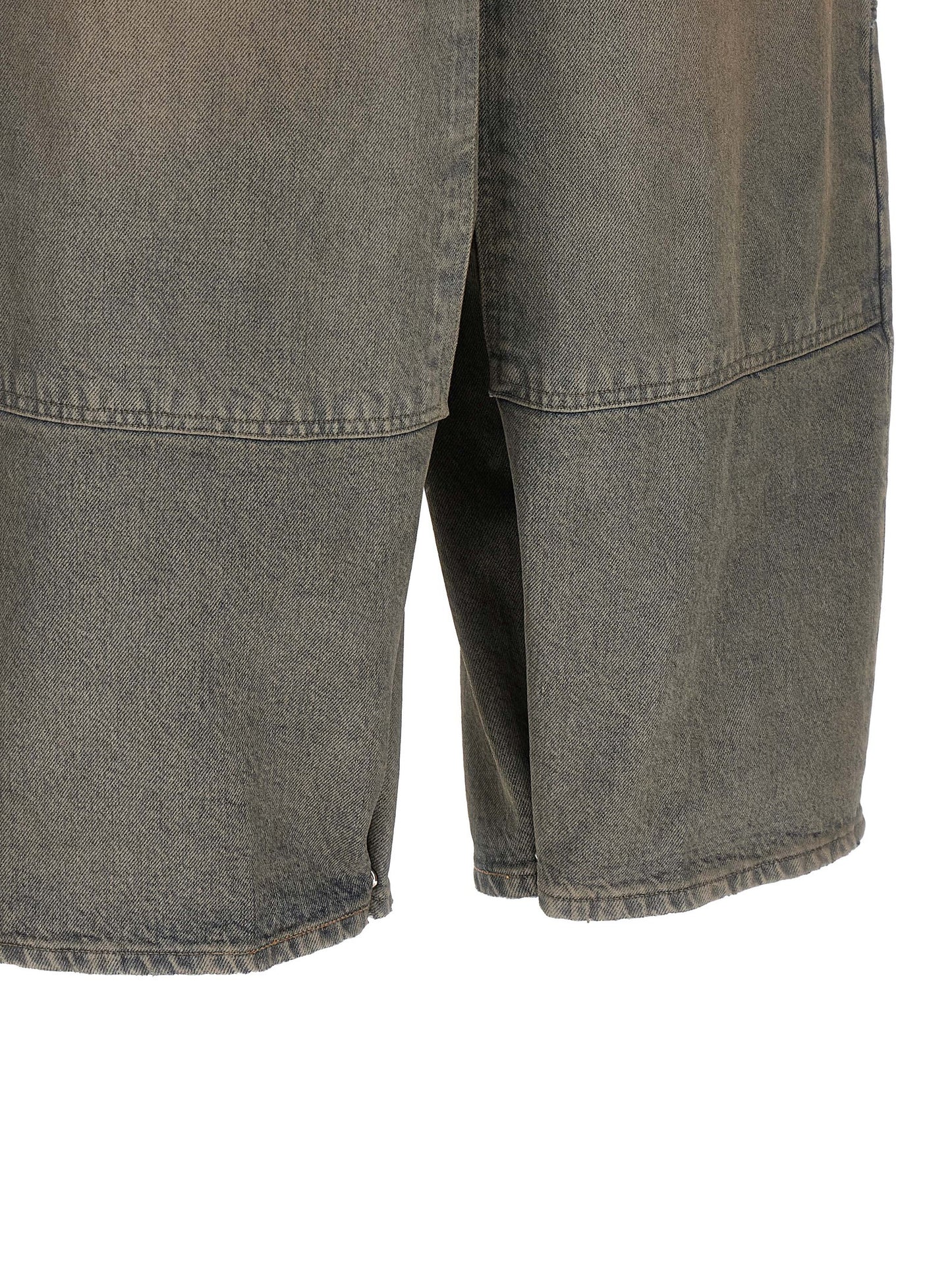 Jeans by Haikure for women in denim cotton blue features an sophisticated and relaxed-fit & wide with a precise long, creating a sophisticated and sophisticated silhouette.