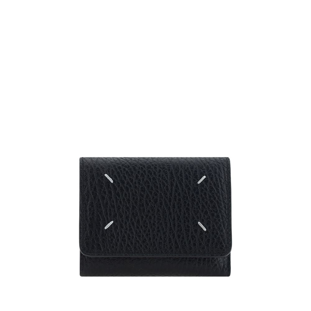 Cardholder Wallet by Maison Margiela for women in bos taurus calf grained leather black showcases a distinguished silhouette, artfully capturing the essence of the distinguished Bos Taurus Calf Grained Leather Cardholder Wallet design with functional card-organization coin-purse.