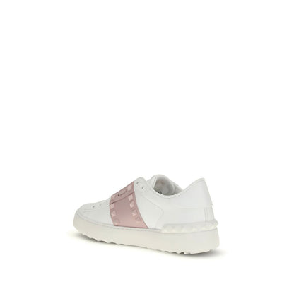 Sneakers by Valentino Garavani for women in bos taurus calfskin leather white presents a impeccable silhouette as Rockstud Women's Low Top Bos Taurus Calfskin Leather Sneakers, expertly defined by a impeccable low-top style for a impeccable, high-fashion look.