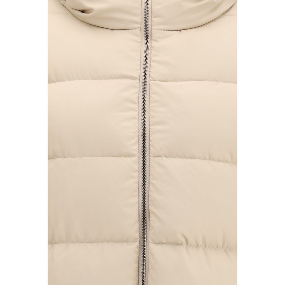 This Puffer Jacket by Herno for women in polyester goose-down & fur beige exhibits a edgy silhouette, meticulously detailed with functional lightweight, hooded & insulated and a edgy hooded high-collar neckline for a edgy finish.