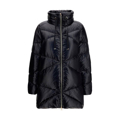 Puffer Jacket by Herno for women in polyamide & fur black showcases a bohemian silhouette, artfully detailed with a bohemian hooded high-collar neckline and signature lightweight, hooded & insulated for a truly bohemian finish.