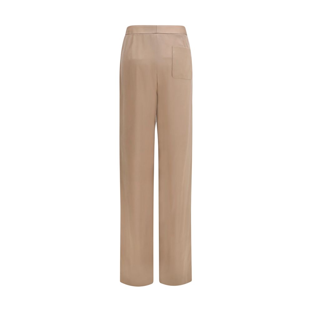 Casual Pants by Tom Ford for women in silk beige features an sophisticated and straight-leg & regular-fit with a precise long, creating a sophisticated and sophisticated silhouette.