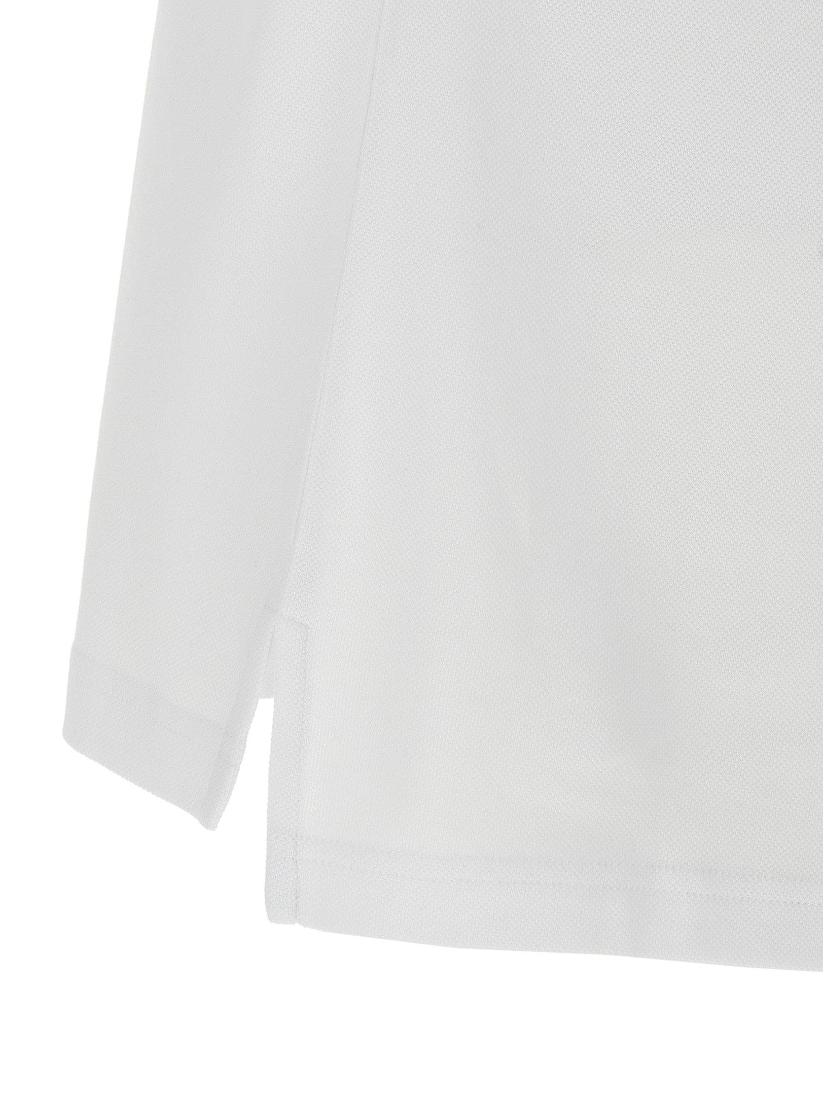This Polo Shirt by Moschino for men in cotton white & print presents a flawless silhouette, showcasing flawless detailing and a refined for a truly flawless aesthetic.