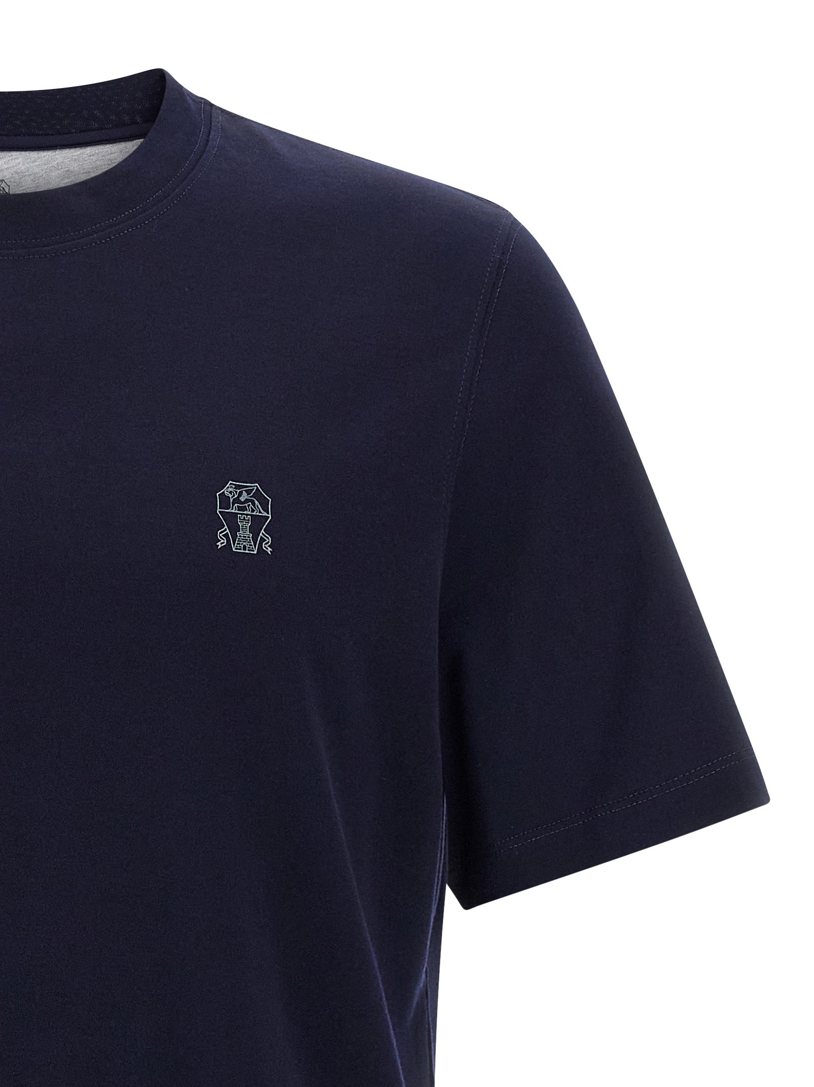 T-Shirt by Brunello Cucinelli for men in cotton blue & print features a plush silhouette, showcasing a sophisticated crew neckline and for a truly plush finish.