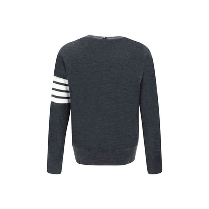 Sweatshirt by Thom Browne for men in virgin wool gray & striped features an enviable silhouette, showcasing a premium and refined crew neckline for a truly enviable finish.