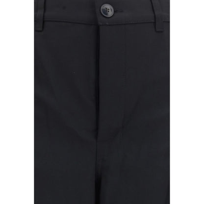 Trousers by Rick Owens for women in wool black presents a perennial silhouette, meticulously tailored with a regular-fit & wide cut, long finish, and an elegant .