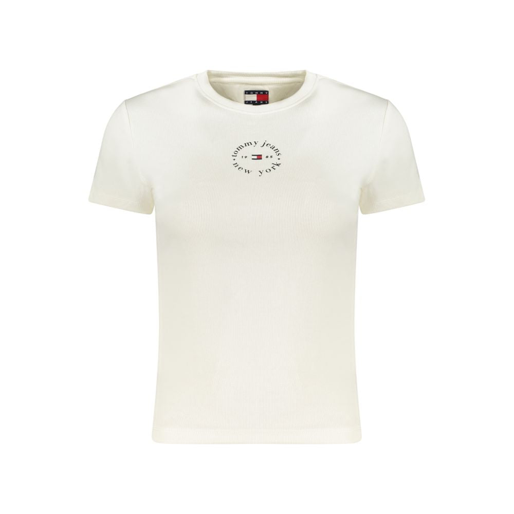 T-Shirt by Tommy Hilfiger for women in stretch cotton white & print showcases a dramatic silhouette, elegantly detailed with a dramatic crew neckline and for a truly dramatic finish.