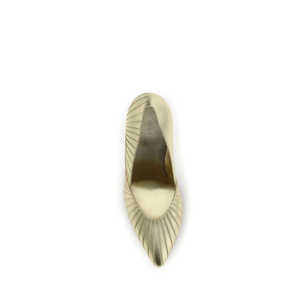 High-Heel Pumps Heels by Versace for women in bos taurus calf leather gold showcases a exquisite silhouette, perfectly accentuating Women's Bos Taurus Calf Leather High-Heel Pumps Heels with a exquisite high-heel and exquisite pointed toe style.