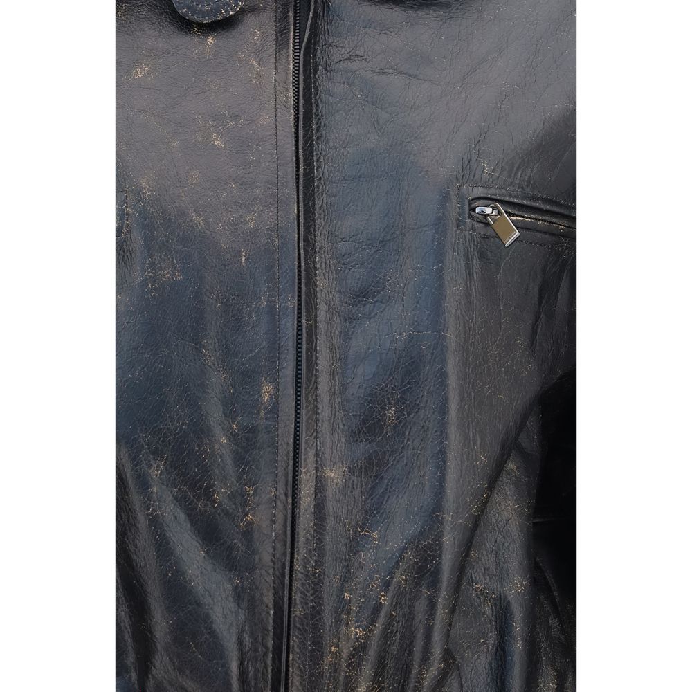 Jacket by Magda Butrym for women in lambskin leather black showcases a enveloping silhouette, artfully detailed with a enveloping and premium for a truly enveloping finish.