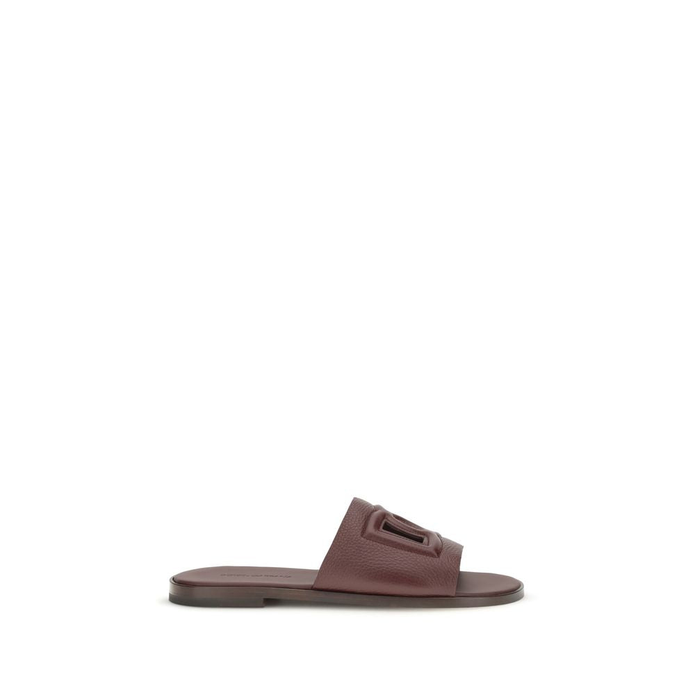 Flat Sandals by Dolce & Gabbana for men in bos taurus calf grained leather brown & signature features an statuesque Men's Bos Taurus Calf Grained Leather Flat Sandals silhouette with a refined flat and elegant .