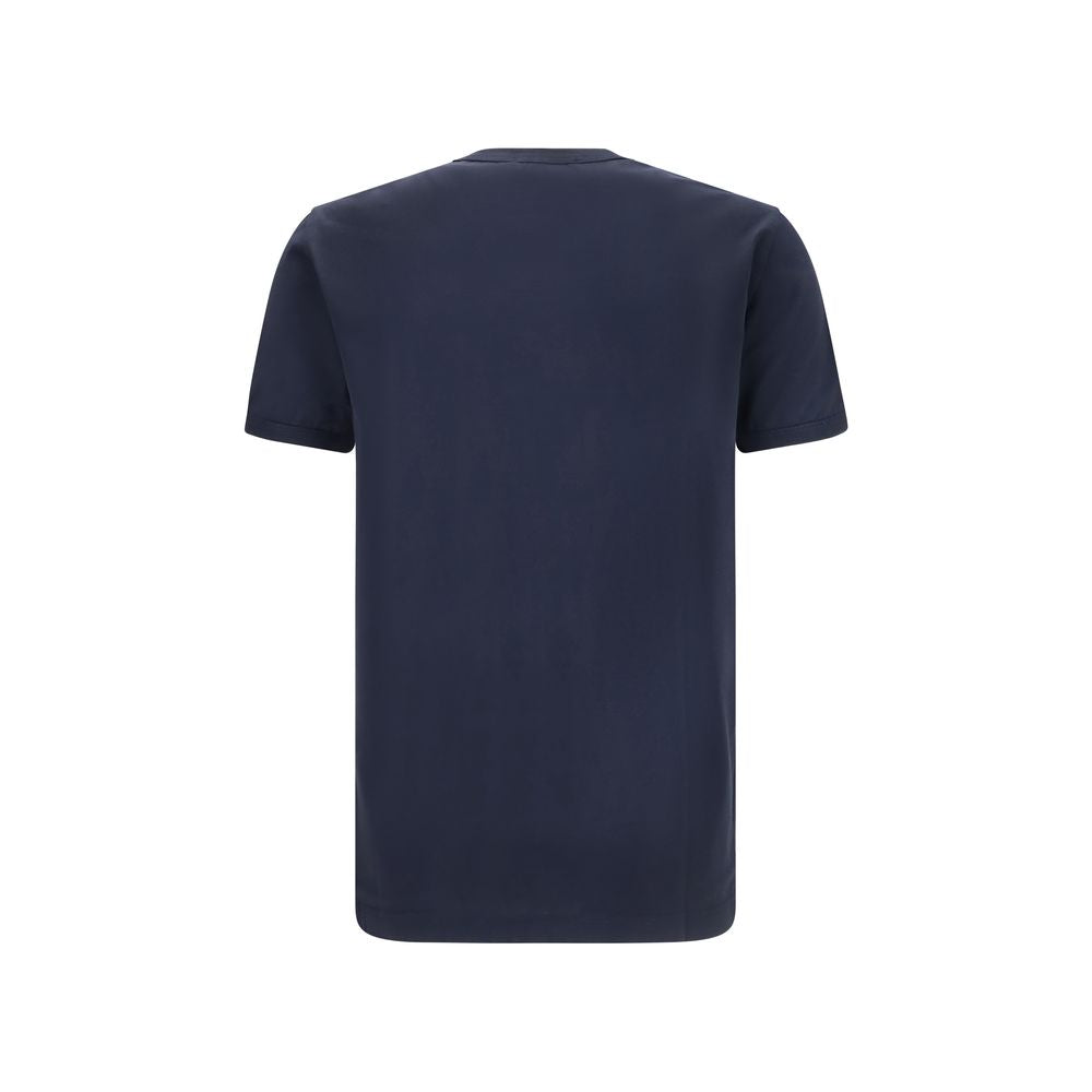 T-Shirt by Dolce & Gabbana for men in cotton black showcases a dramatic silhouette, elegantly detailed with a dramatic crew neckline and for a truly dramatic finish.