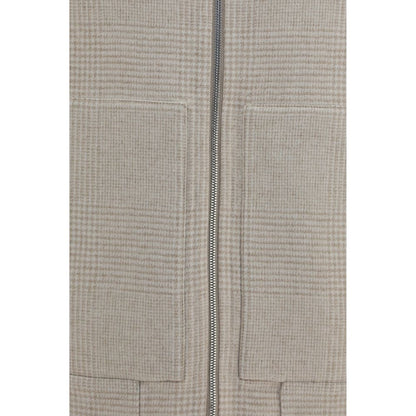 Overcoat by Brunello Cucinelli for men in cashmere & capra leather beige features an voluminous silhouette, showcasing distinct pockets and a voluminous high-collar neckline for a truly voluminous aesthetic.