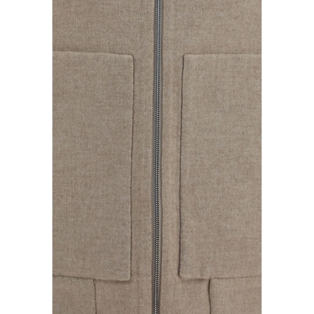 Overcoat by Brunello Cucinelli for men in cashmere & capra leather beige features a contemporary silhouette showcasing a contemporary and refined pockets for a sophisticated finish.