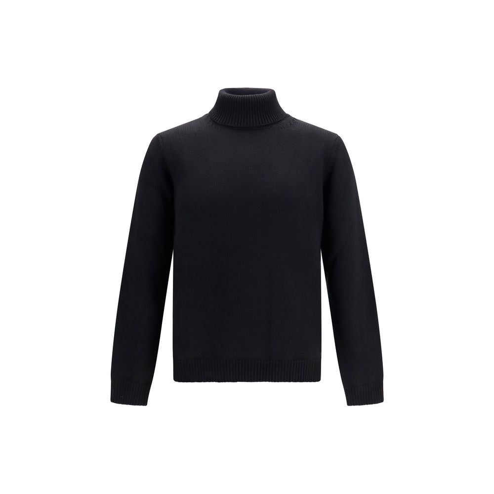 Sweater by Roberto Collina for men in merino wool black features an tactile silhouette, showcasing a sophisticated turtle neckline and tactile for a refined finish.