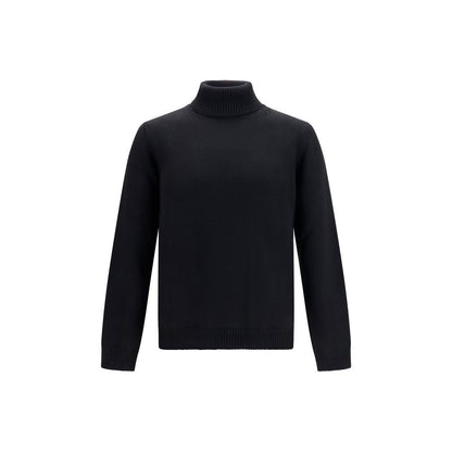 Sweater by Roberto Collina for men in merino wool black features an tactile silhouette, showcasing a sophisticated turtle neckline and tactile for a refined finish.