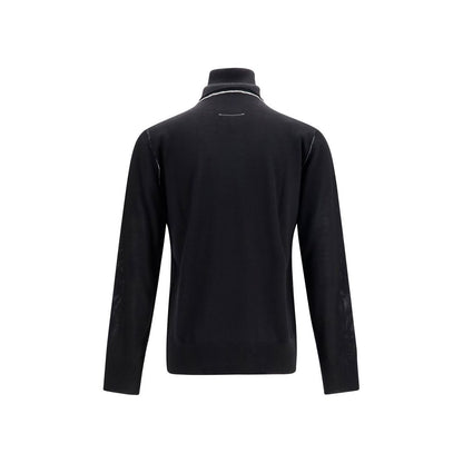 Sweater by MM6 for men in merino wool black showcases a discreet silhouette, finished with a discreet turtle neckline and for a discreet look.