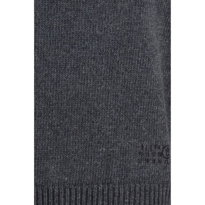 Sweatshirt by MM6 for men in polyamide wool gray, white & signature showcases a slouchy chic silhouette, artfully detailed with a slouchy chic and for a slouchy chic finish.